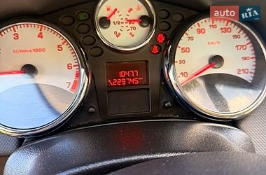 Кабриолет Peugeot 207 2010 в Нововолынске