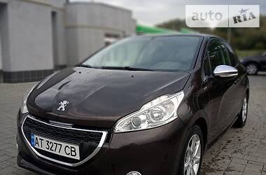 Peugeot 208  2013