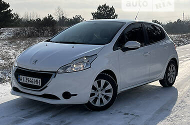 Peugeot 208  2013