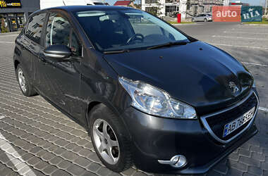 Peugeot 208 2012