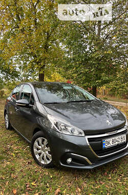 Peugeot 208  2016