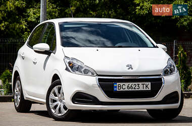 Peugeot 208  2018