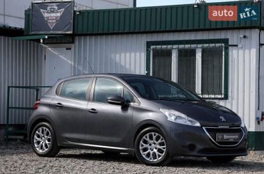 Peugeot 208 2012