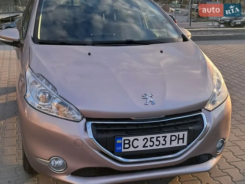 Peugeot 208