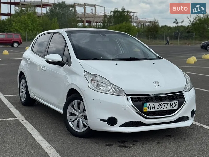 Peugeot 208 2013
