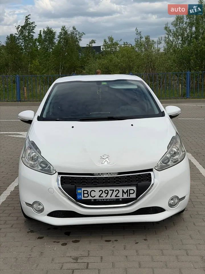 2012 Peugeot 208 - фото 1