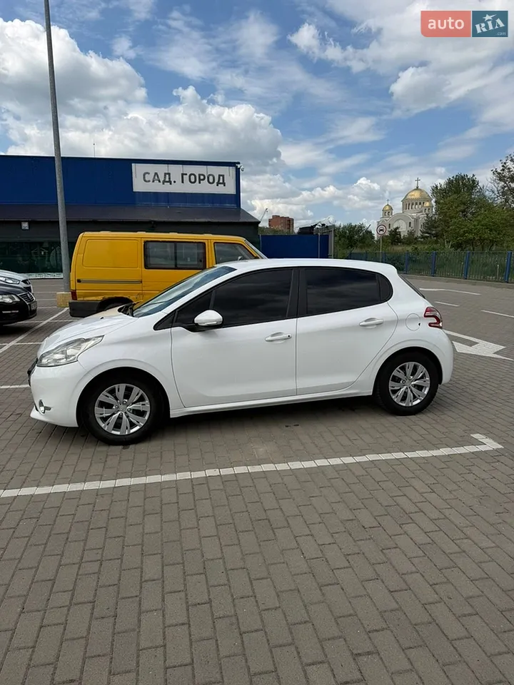 2012 Peugeot 208 - мініатюра 5
