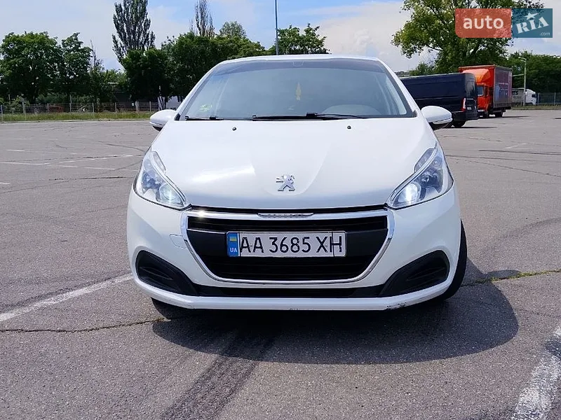 Peugeot 208