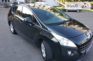 Peugeot 3008  2011