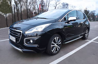 Peugeot 3008 Hybrid4 AWD 2014