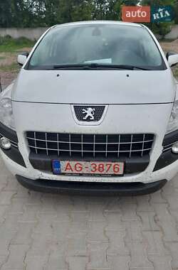 Peugeot 3008  2011