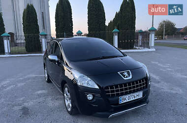 Peugeot 3008  2011
