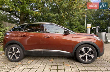 Peugeot 3008  2017