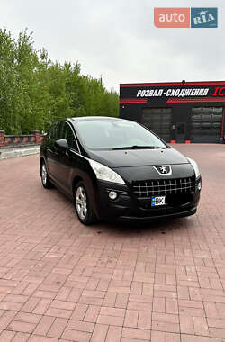 Peugeot 3008  2011