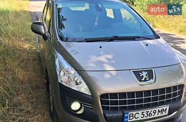 Peugeot 3008  2013
