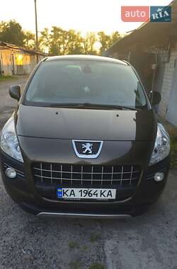 Peugeot 3008  2011