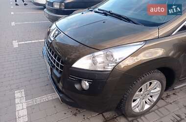 Peugeot 3008  2010