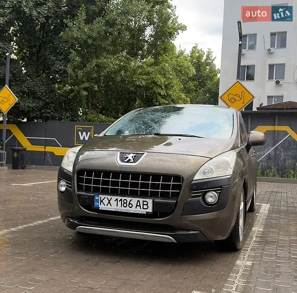 Peugeot 3008 2012