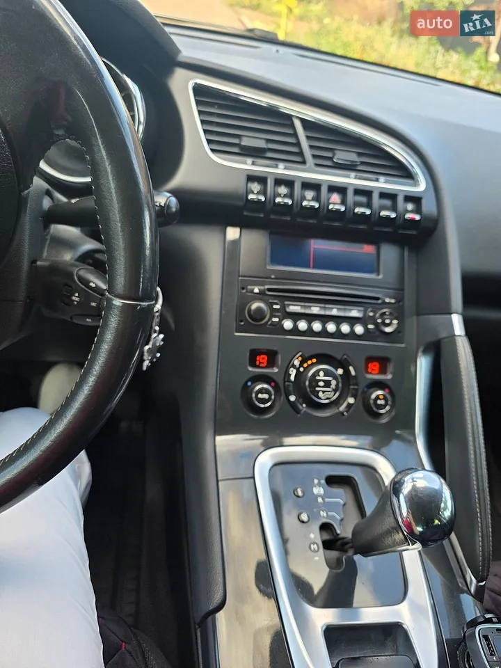 2011 Peugeot 3008 - мініатюра 2