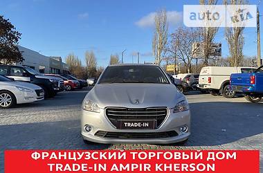 Peugeot 301 Allure 2013