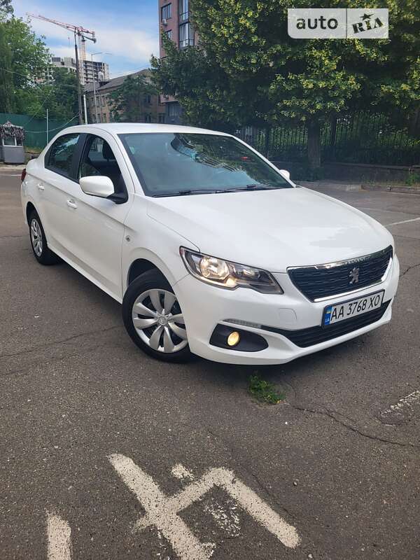 Peugeot 301