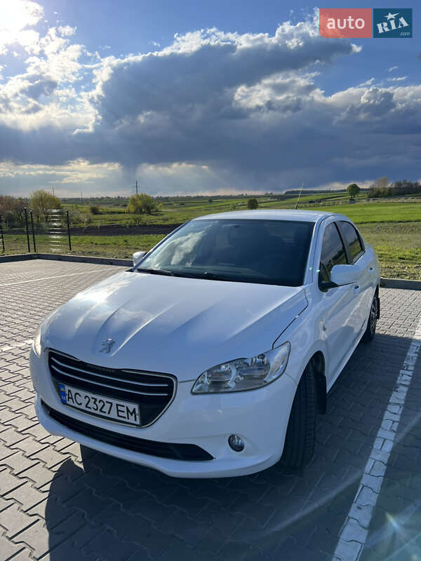 Peugeot 301