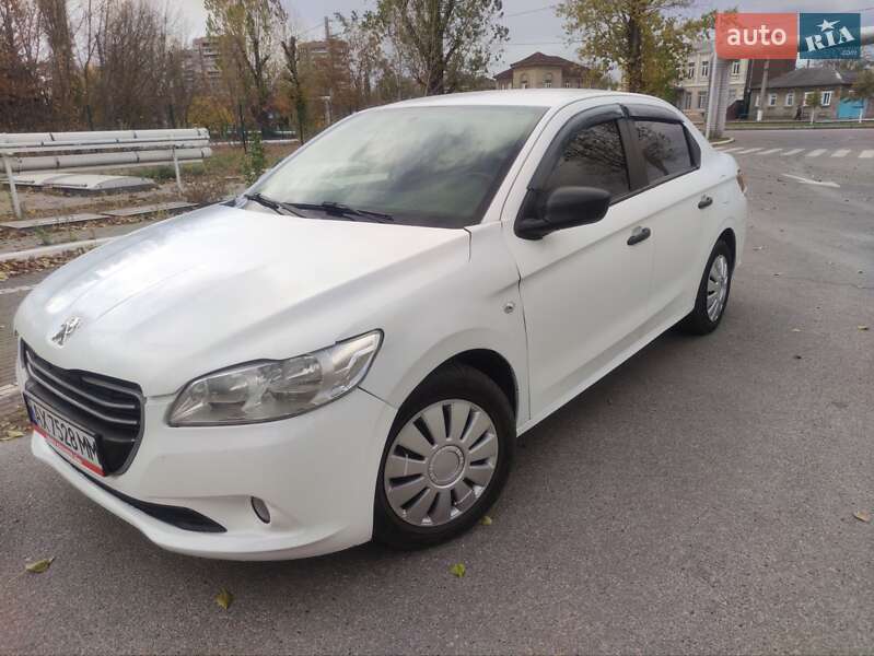 Peugeot 301 2013 года в Харькове