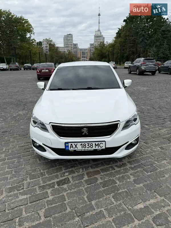 Peugeot 301 2019