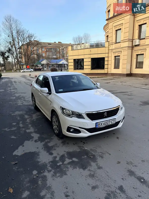 Peugeot 301