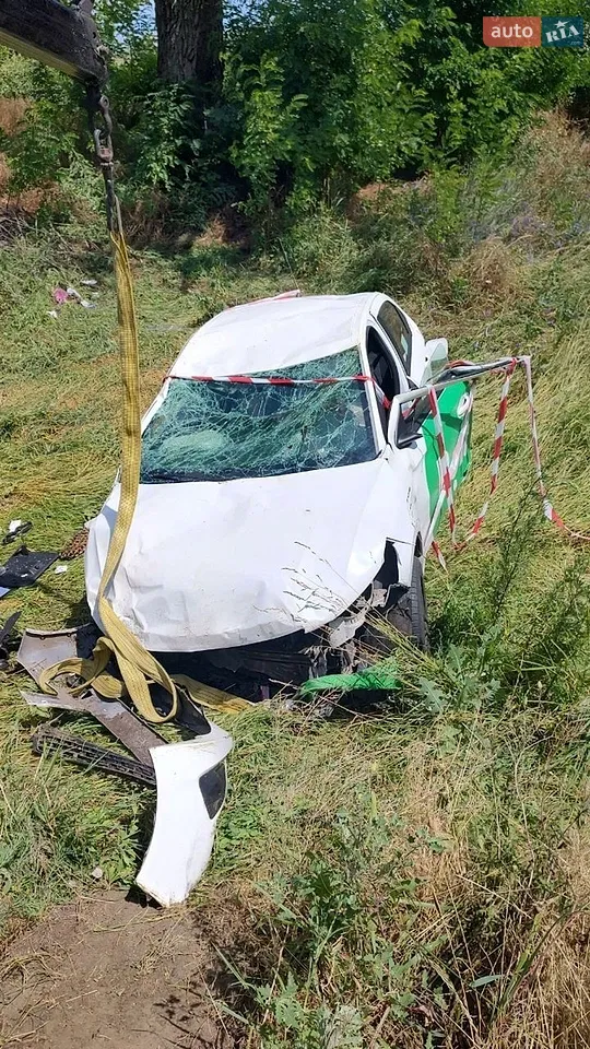 Peugeot 301 2021
