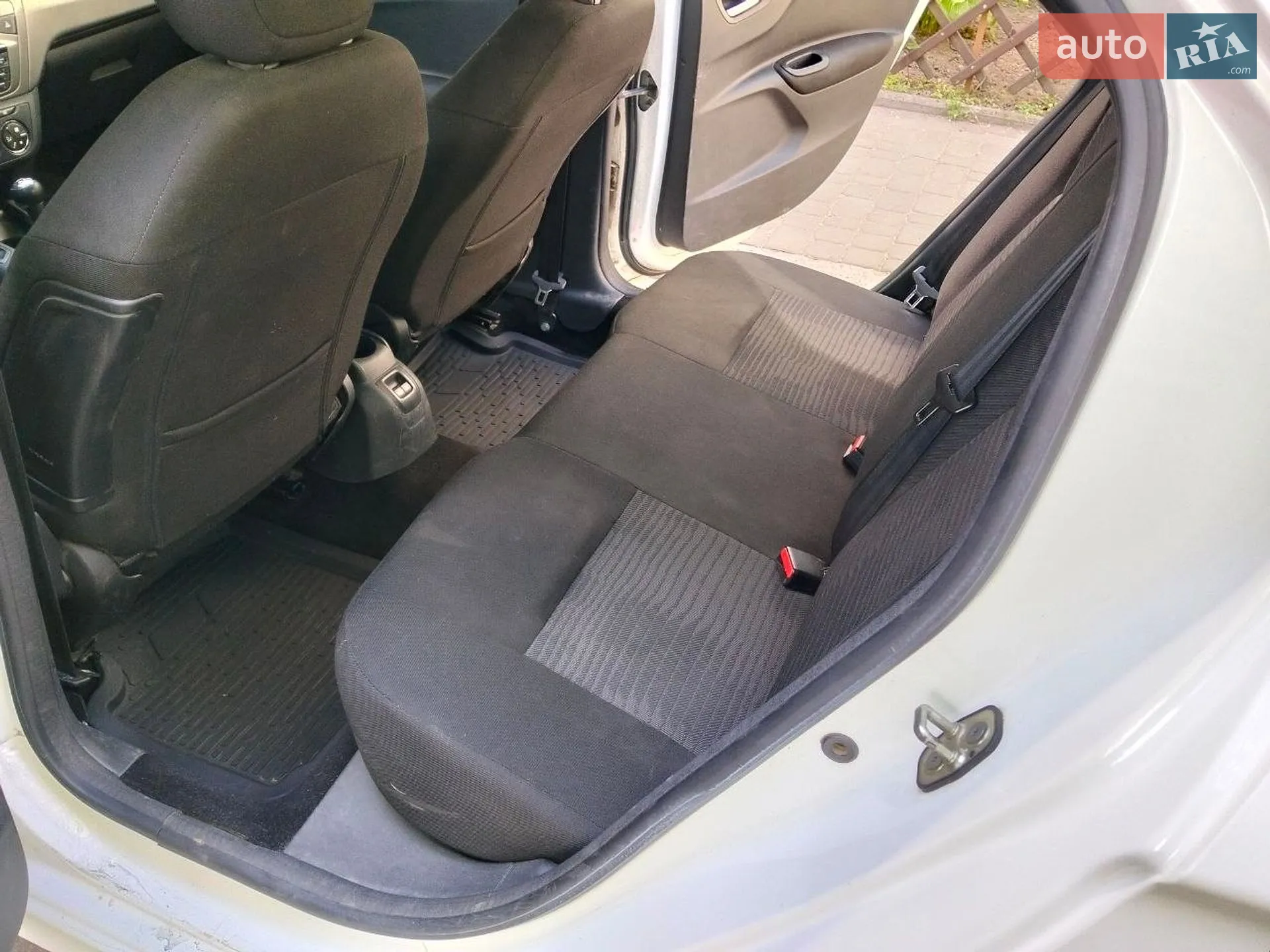 Peugeot 301 2017 VIN VF3DDHMZ6HJ598909 фото оголошення 17 з 18