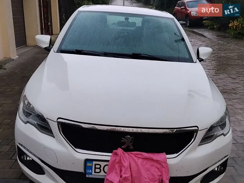 Peugeot 301