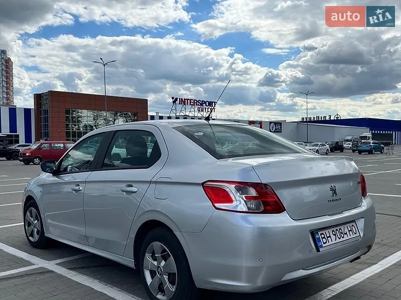 Peugeot 301