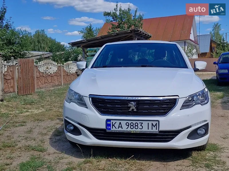 Peugeot 301