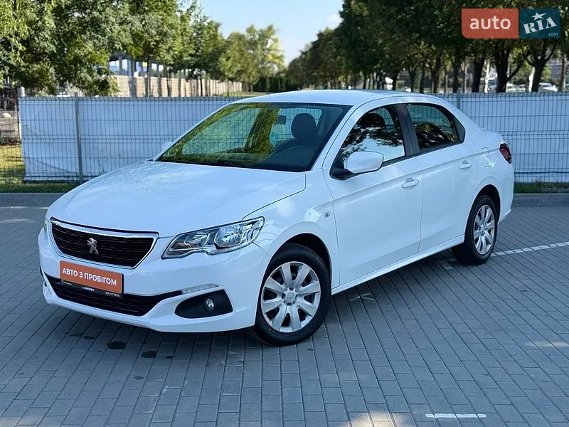 Peugeot 301