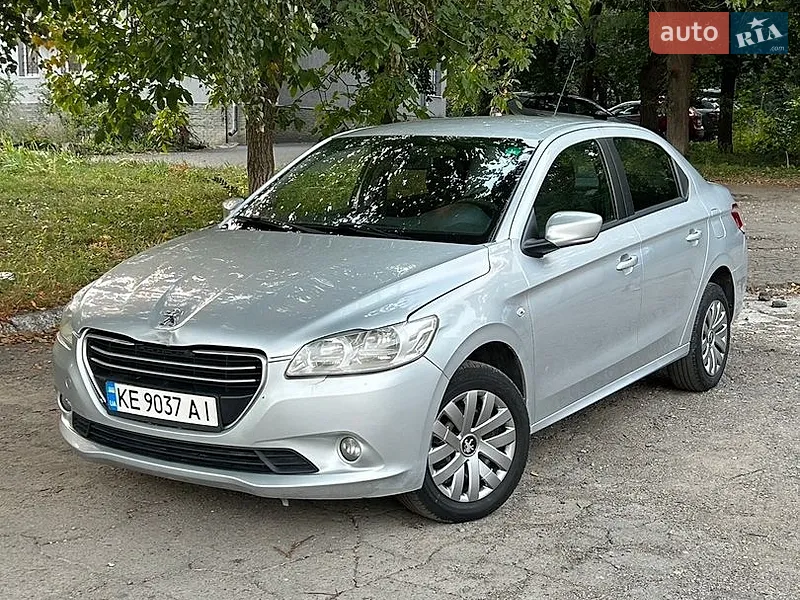 Peugeot 301
