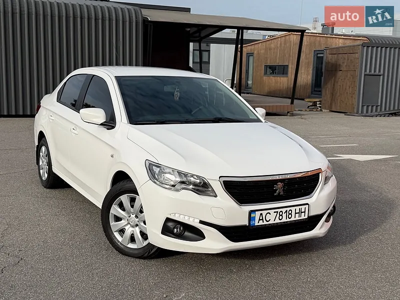 Peugeot 301