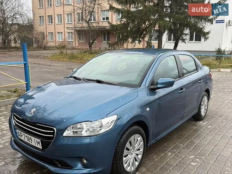 Peugeot 301