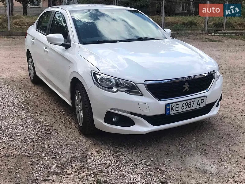 Peugeot 301