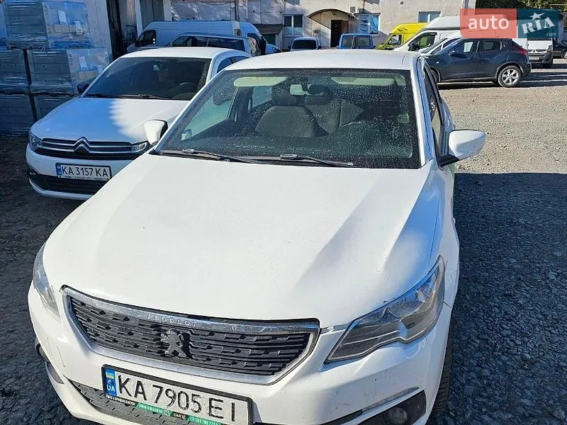 Peugeot 301