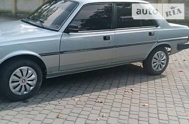 Peugeot 305  1982