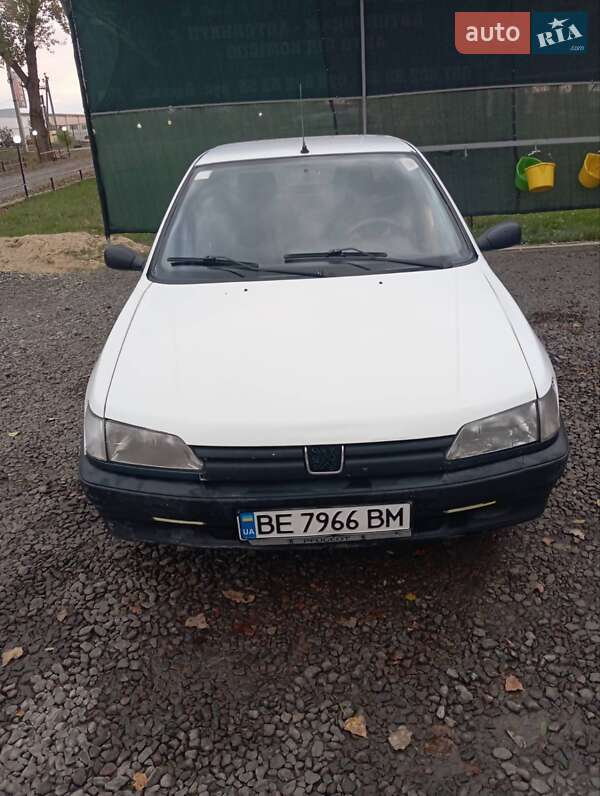 Седан Peugeot 306