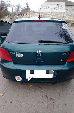 Peugeot 307  2002