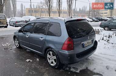 Peugeot 307  2004