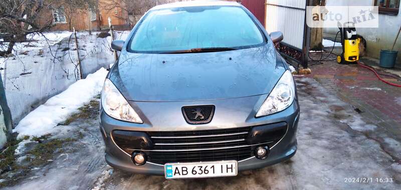 Кабриолет Peugeot 307