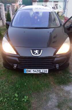 Peugeot 307  2008
