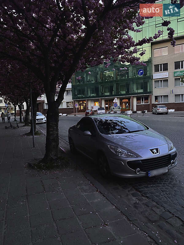 Кабріолет Peugeot 307