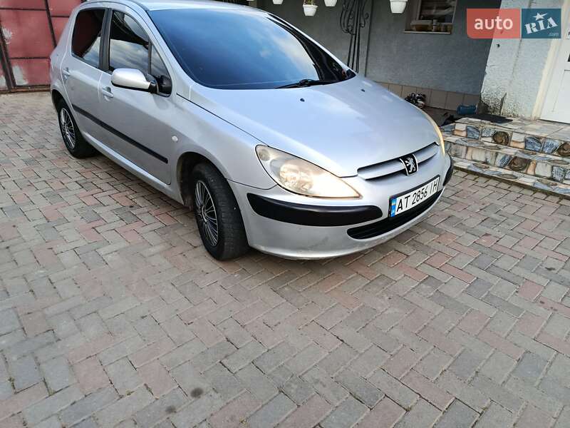 Хэтчбек Peugeot 307