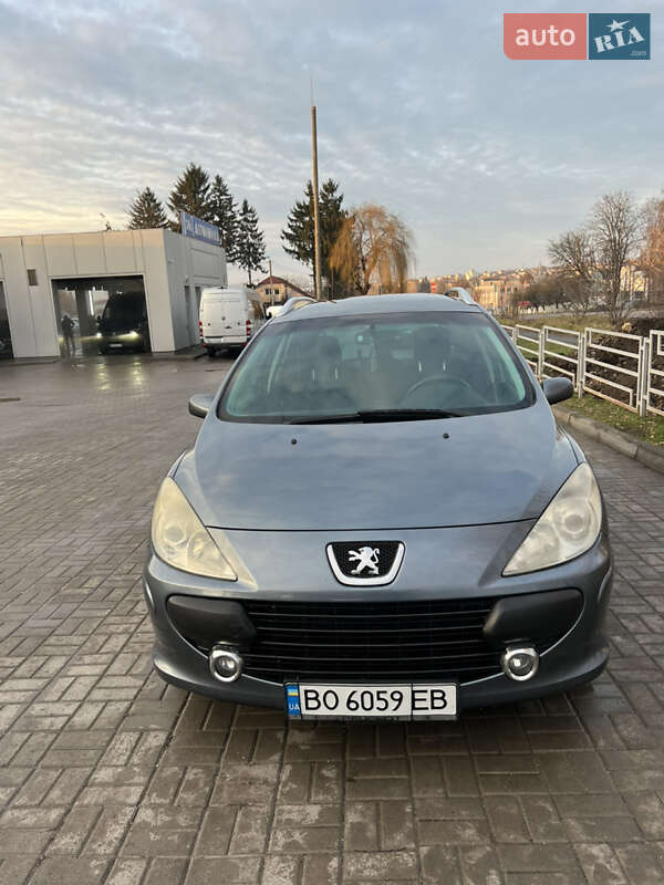 Универсал Peugeot 307