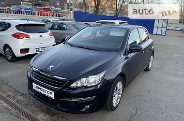 Peugeot 308  2016